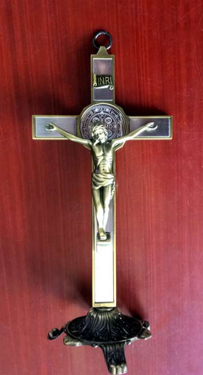 Jesus Catholic Christian Holy Crucifix Ornaments Cross Rood Emmanuel Jesu Cross Statuette with Base Figure Lamb of God Figurine 3