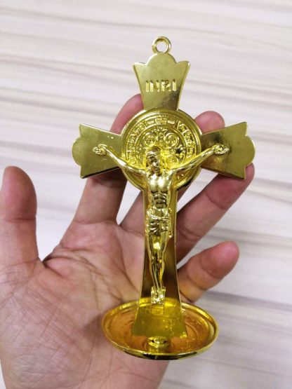 Gold Color Fashion Jesus Catholic Christian Holy Crucifix Ornaments Cross  Emmanuel Jesus Cross Statue with Base Figure Figurine 4